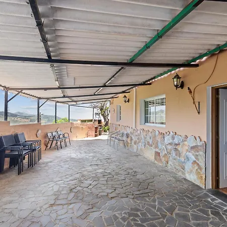 Casa de Férias Home2book Mountain Views, Bbq & Jacuzzi *