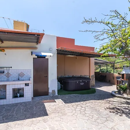 Home2book Mountain Views, Bbq & Jacuzzi Valleseco